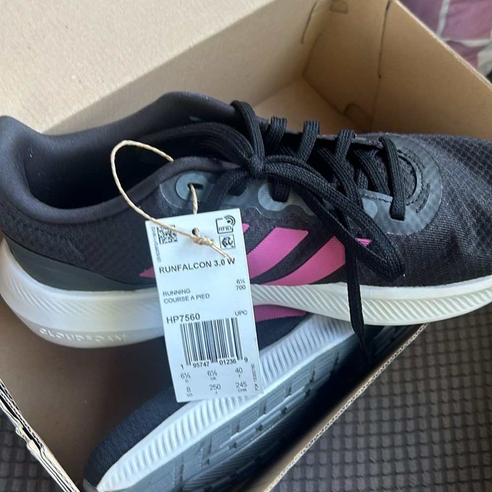 Adidas WMNS Runfalcon 3
Core Black Pulse Magenta - Picture 7 of 13